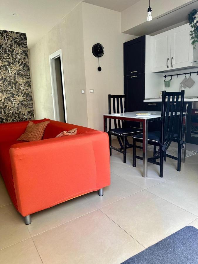 Piccolo Loft In Centro Asti Leilighet Eksteriør bilde